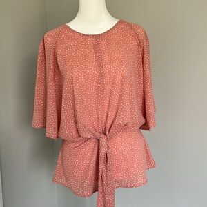 NWT Sandy & Sid Peach Polka Dot Shirt Size: M